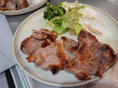 豚肉の塩麹焼き